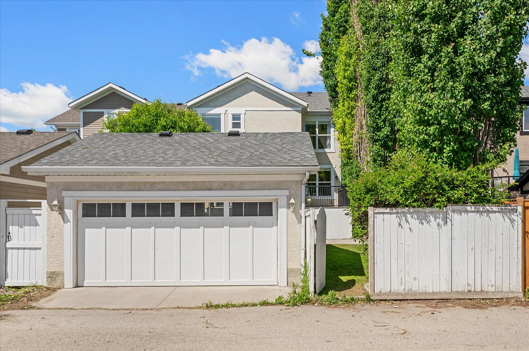 Detached Double Garage