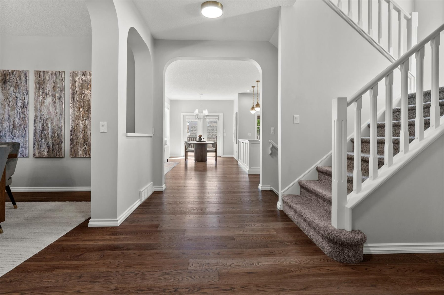 Front Foyer & Staircase